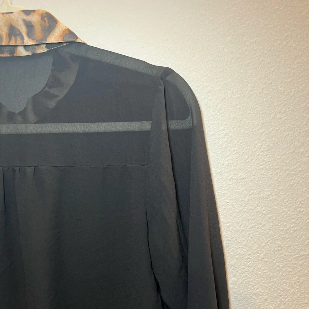Forever 21 Black Animal Print See-through Top Size S - Picture 8 of 8